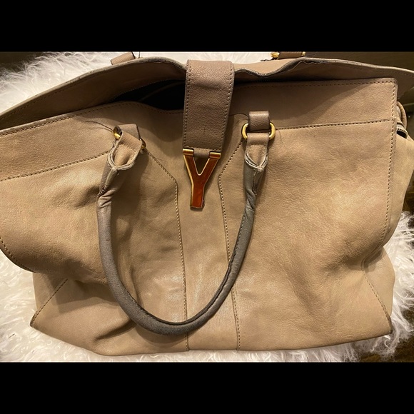 Authentic Yves Saint Laurent Y-Cabas Bag - Picture 2 of 8
